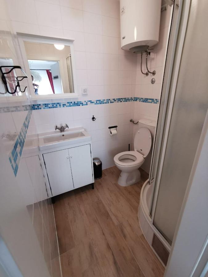 Apartment Miljenko i Dobrila Kaštela Esterno foto